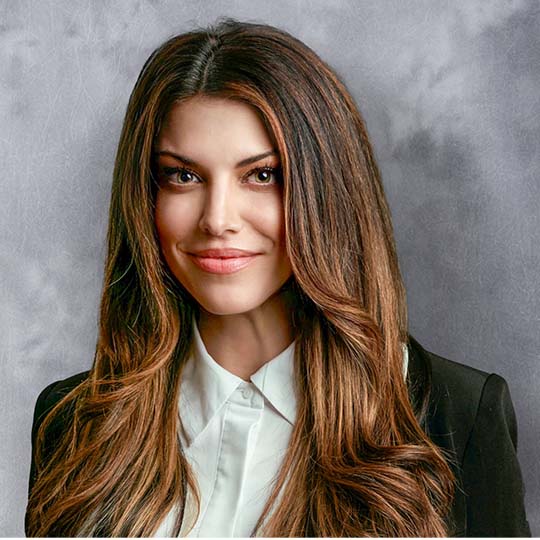 Lauren Hampton Headshot